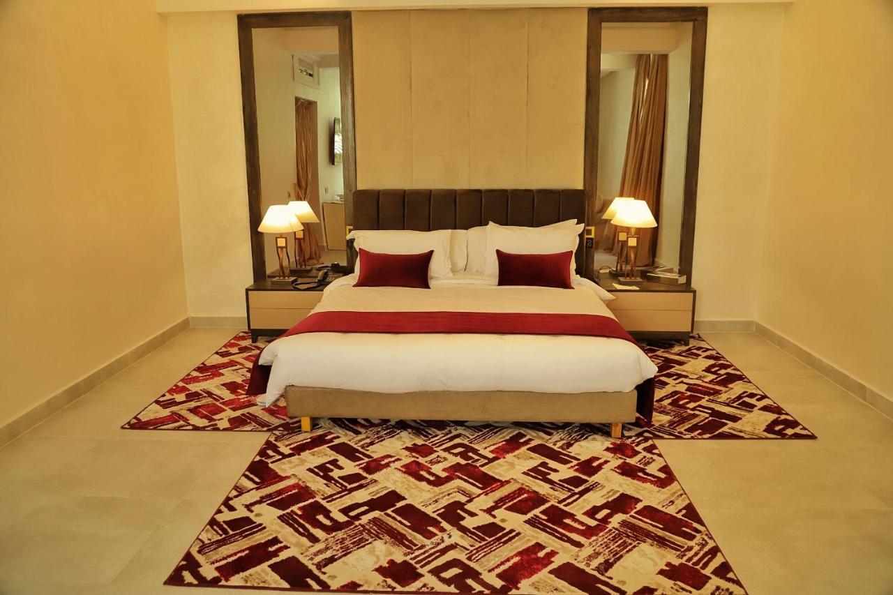 Hotel Parador ラユーン エクステリア 写真
