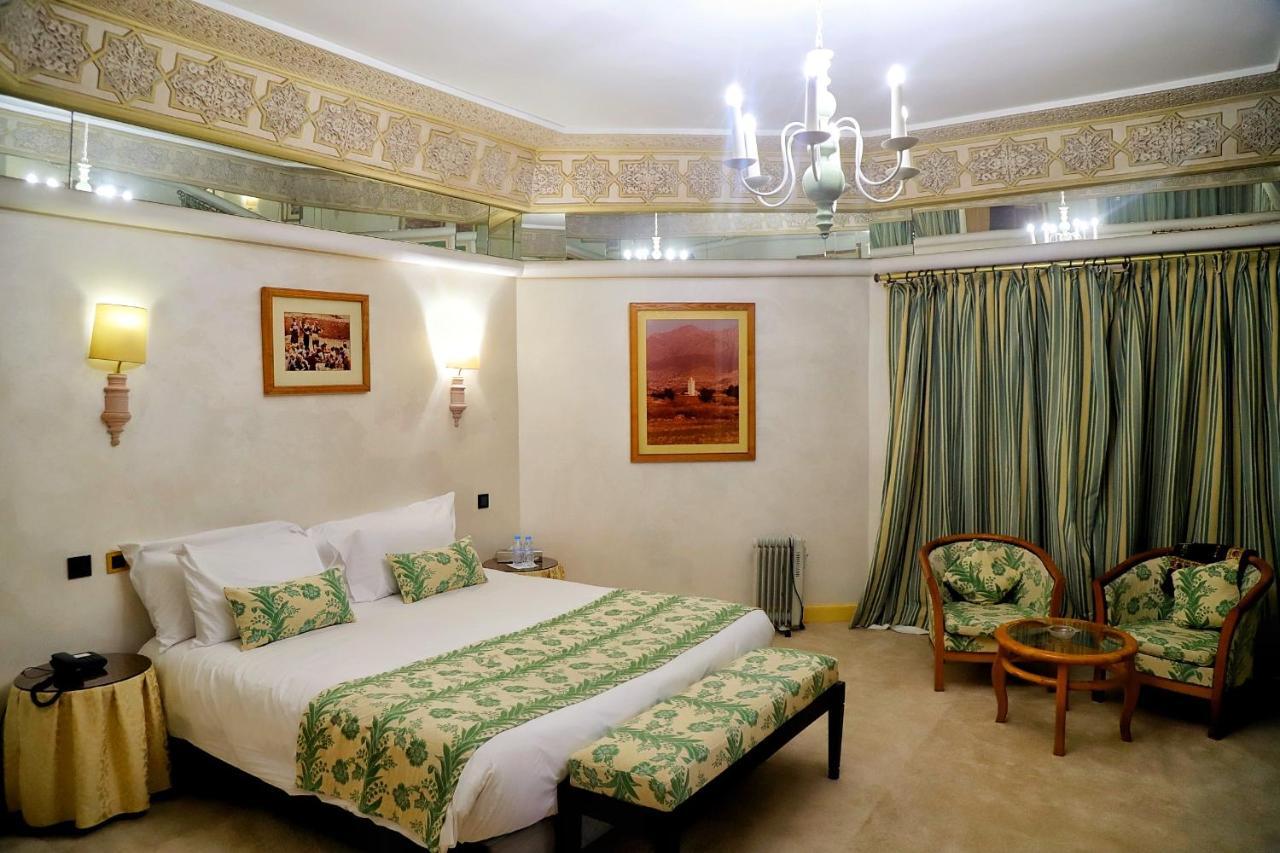 Hotel Parador ラユーン エクステリア 写真